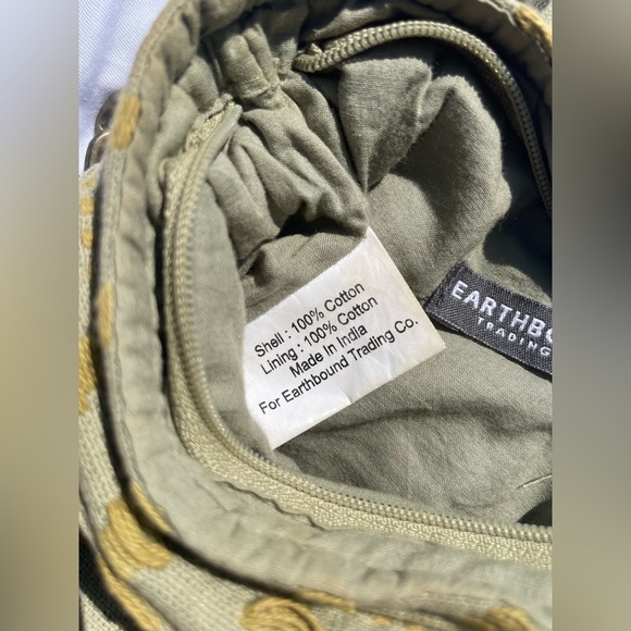 Earthbound Green Shoulder Bag - Picture 10 of 13